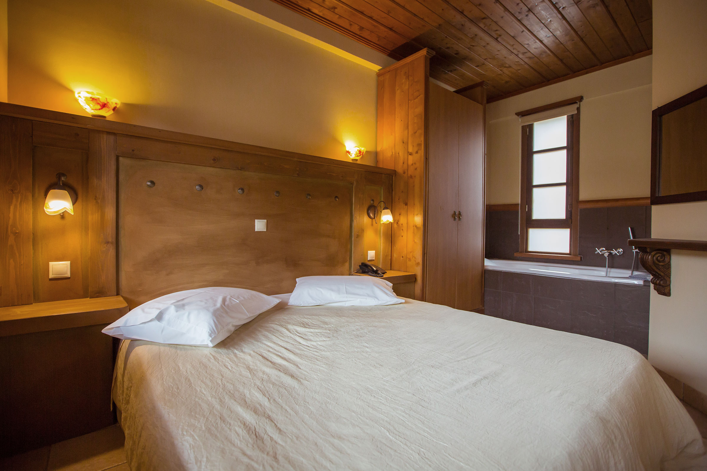Hotel Rooms with fireplace in Vitina Arcadia Greece